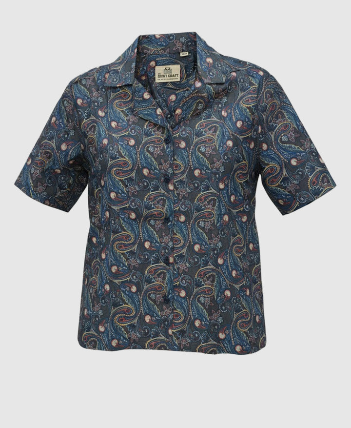 Short-sleeve women shirt with a blue and black paisley pattern. Cuban Collar